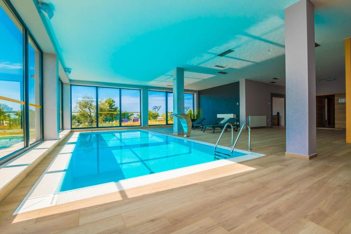 Hotel Delfin Lanterna Tar-Vabriga Zewnętrze zdjęcie