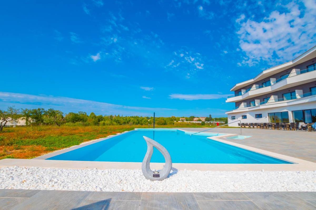 Hotel Delfin Lanterna Tar-Vabriga Zewnętrze zdjęcie