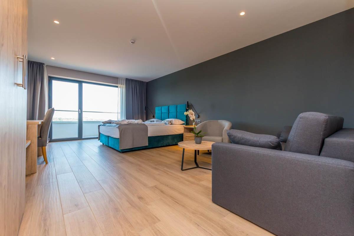 Hotel Delfin Lanterna Tar-Vabriga Zewnętrze zdjęcie