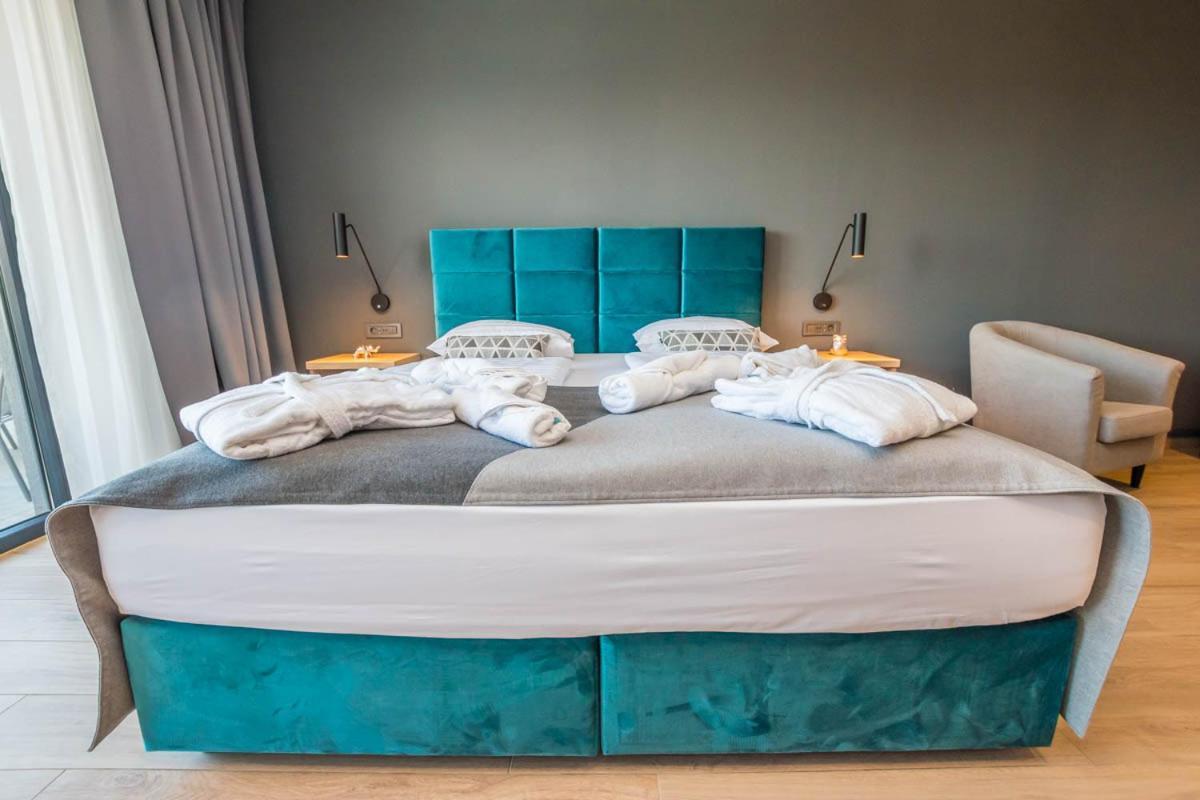 Hotel Delfin Lanterna Tar-Vabriga Zewnętrze zdjęcie